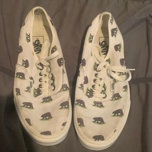 Brown bear 🐻 vans